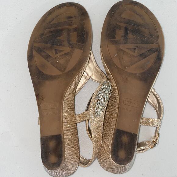 Andiamo Gold Leaf Rhinestone Sparkle Kitten Heeled Wedge Sandals Shoes 8.5 8 1/2 - Picture 3 of 4